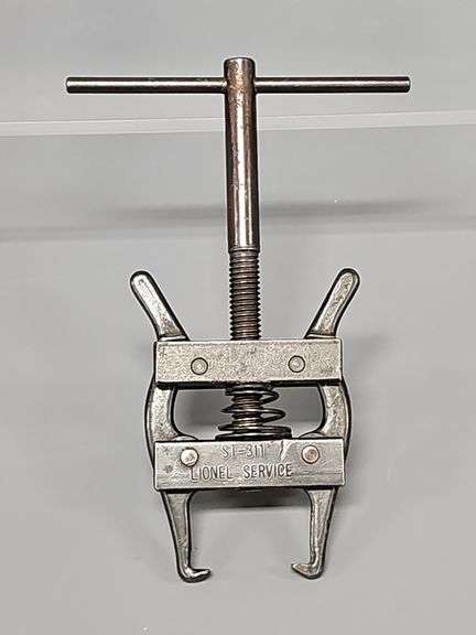 Lionel Postwar Dealer Service ST-311 Wheel Puller image