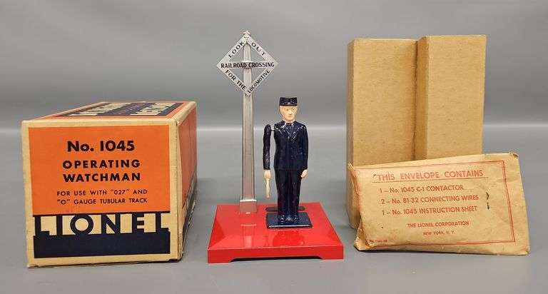 High Grade Lionel Prewar O Gauge 1045 Operating Watchman in Original Box image