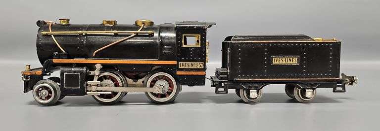 Ives / Lionel Transition Prewar O Gauge 257 Steam Locomotive and Tender image