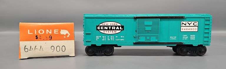 Unrun Lionel Postwar O type IV 6464-900 Box Car in Original Cellophane Window Box image