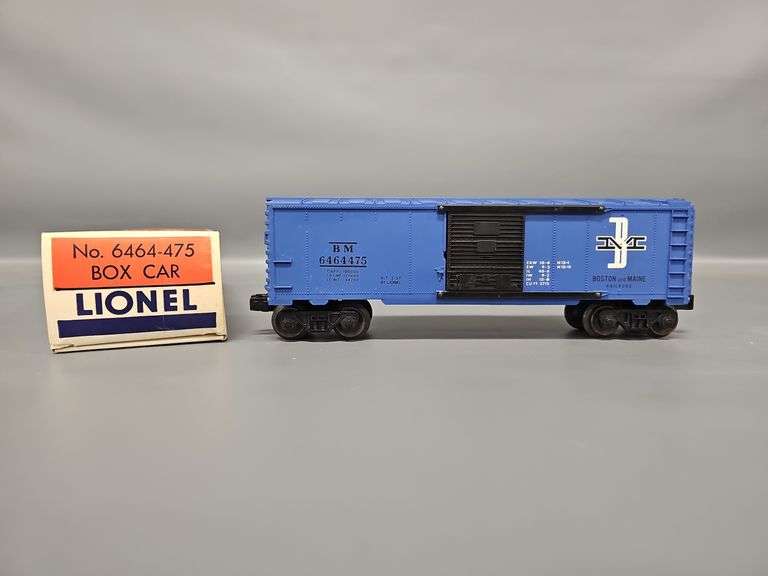 Unrun Lionel Postwar O type IV Purple 6464-475 Boston & Maine Box Car in Original Box image