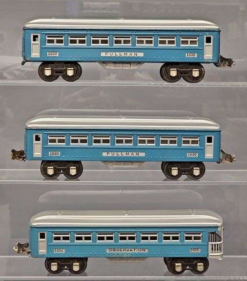 Lionel Prewar O Gauge Blue and Aluminum Passenger Cars image