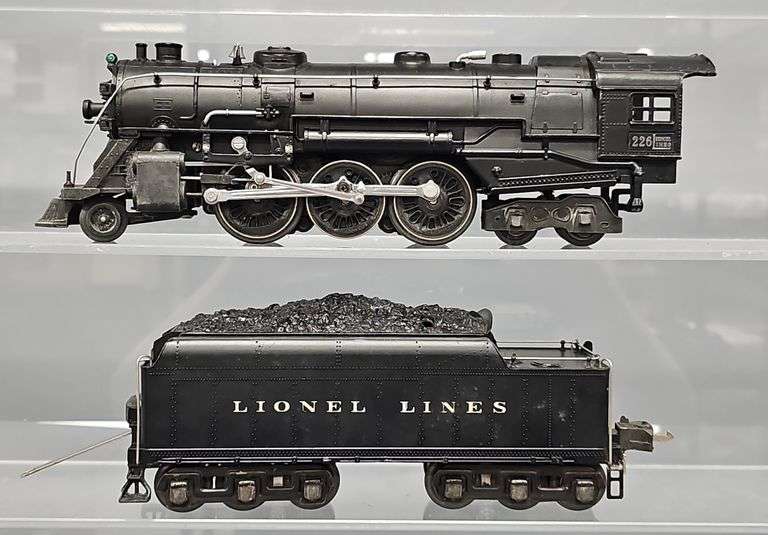 Lionel Prewar O Gauge 226 Steam Locomotive and 2226W Tender image
