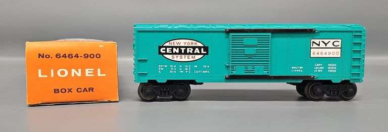 Unrun Lionel Postwar O type IV JADE GREEN 6464-900 New York Central Box Car in Original Box image