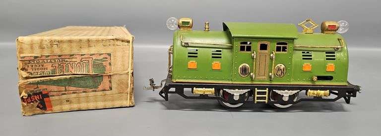 Lionel Prewar O Gauge Light Green w/ Orange Hatches 254 Electric Locomotive in Original Box image