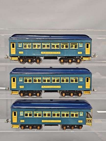Gorgeous Set of Lionel Prewar O Gauge 710 710 712 Two Tone Blue Passenger Cars image