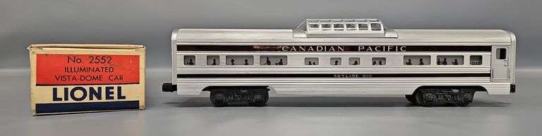 Unrun Lionel Postwar O 2552 Canadian Pacific Skyline 500 Vista Dome Passenger Car in BRICK Original Box image