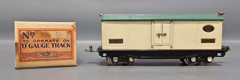 Beautiful Lionel Prewar O Gauge 814R Refrigerator Car in Original Box image