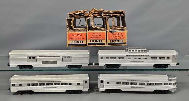 Matched Lionel Postwar O 2530 2531 2532 and 2533 Extruded Aluminum Passenger Cars w/ 3 Original Boxes image