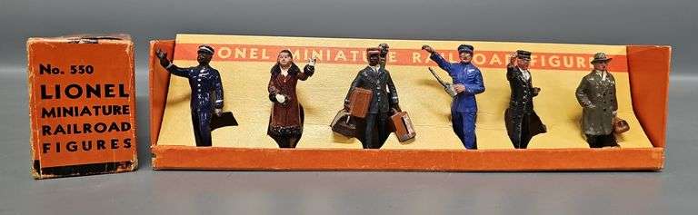 Lionel Prewar Standard Gauge 550 Miniature Railroad Figures Set in Original Box image