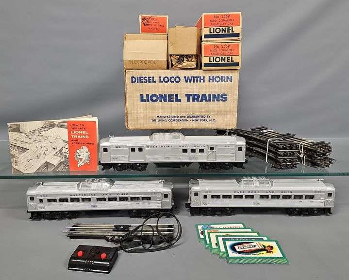 Boxed Lionel Postwar O 2276W Budd Commuter Set image