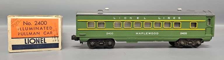 Unrun Lionel Postwar O 2400 Illuminated Pullman Car in Original Box image