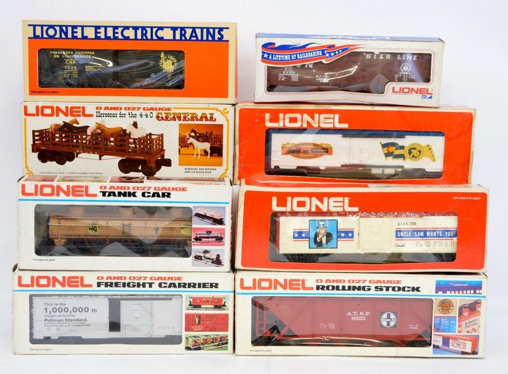 Eight Lionel O gauge freight cars in original boxes