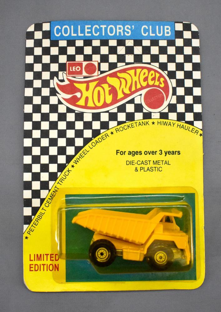 India Leo Mattel Hot Wheels Collectors Club Dump Truck carded