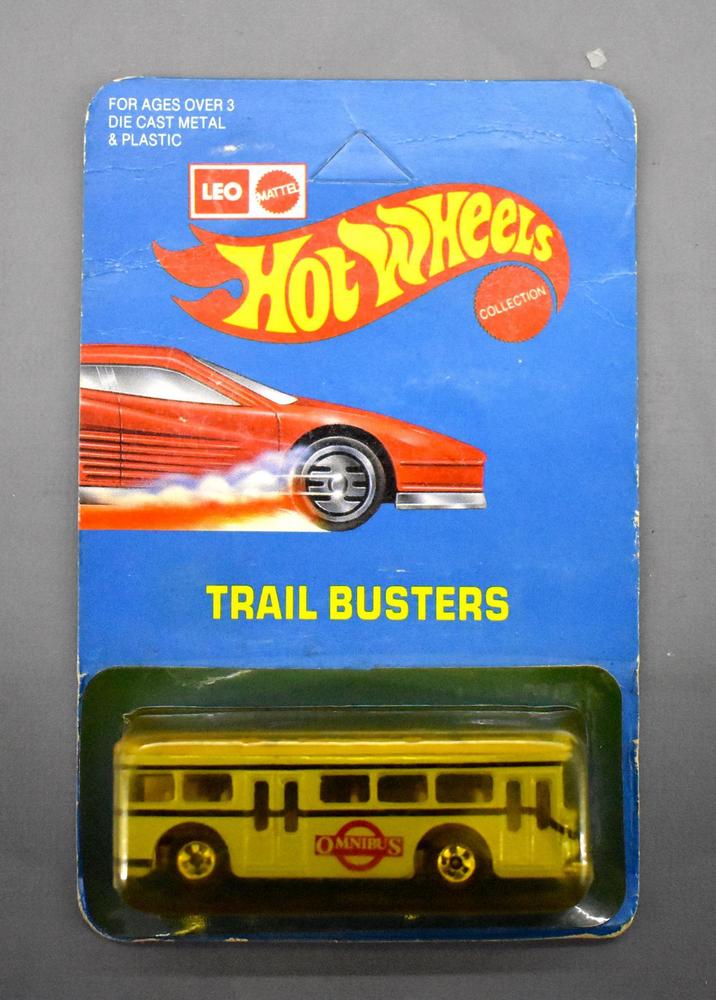 India Leo Mattel Hot Wheels Trail Busters purple Omnibus Bus carded