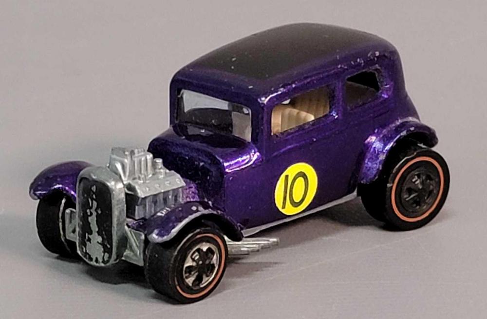 Hot Wheels Redline Purple Custom Vicky with white interior