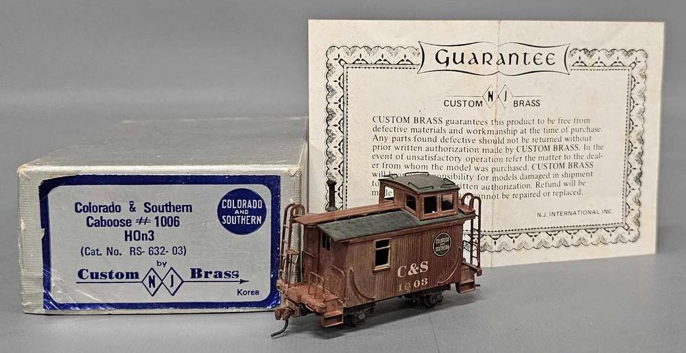 Custom NJ brass custom painted and weathered HOn3 Colorado & Southern #1006 caboose in OB