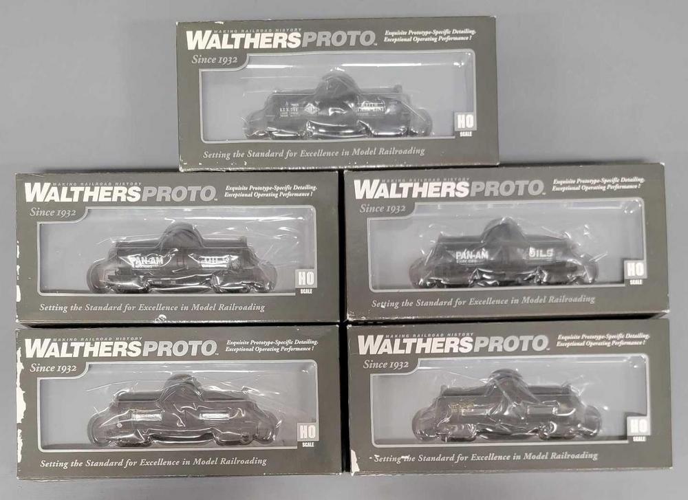 Five Walthers Proto HO Type 21 ACF 10,000 gallon insulated tank cars in original boxes