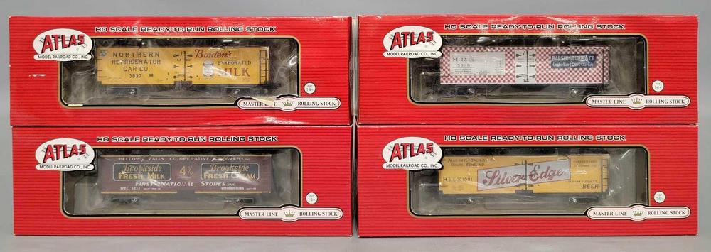 Four Atlas HO scale 40' wood reefers in original boxes