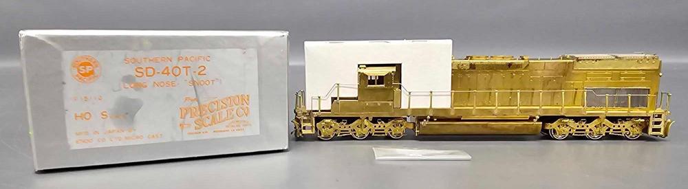 Precision Scale HO brass Southern Pacific SD-40T-2 diesel locomotive in original box 15112