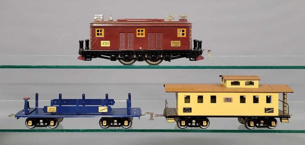 American Flyer wide gauge 4019 electric locomotive with freight cars