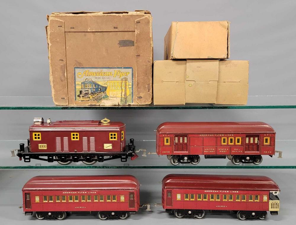 Boxed Montgomery Wards American Flyer wide gauge 4000 maroon electric passenger set