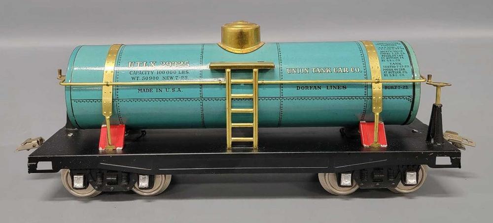 Prewar Dorfan standard gauge tin lithographed tank car