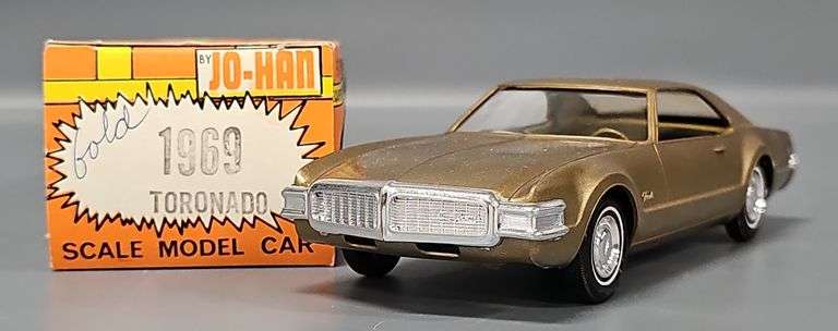 Jo-Han 1969 Jo-Han Toronado Friction promo car in original box image