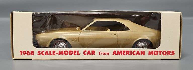 Mint 1968 AMC Javelin SST Scarab gold 1/25 scale promo car in original box image