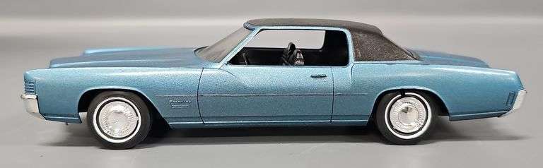 Jo-Han 1972 Oldsmobile Toronado Coaster promo car image