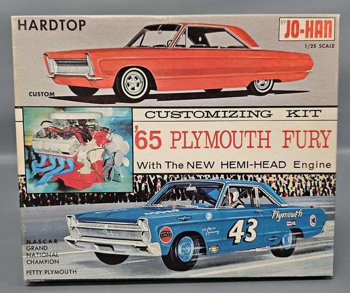 Jo-Han '65 Plymouth Fury Hardtop 1/25 scale model kit C-1565:149 image