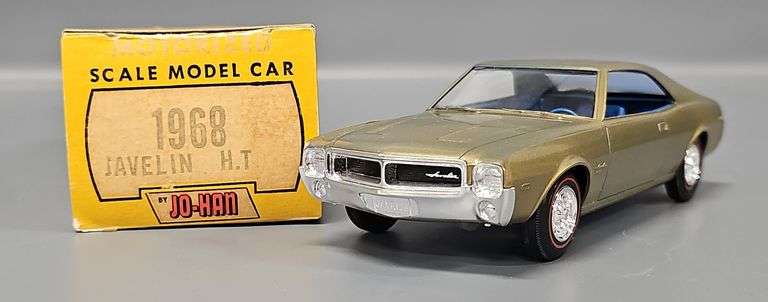 Gold Jo-Han 1968 Javelin HT Friction 1/25 promo car in original box image