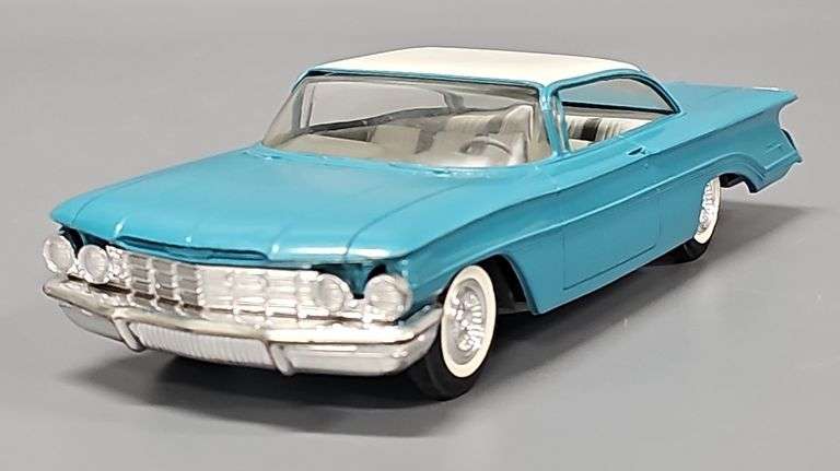 Fantastic 1960 Oldsmobile 98 Coaster promo car image