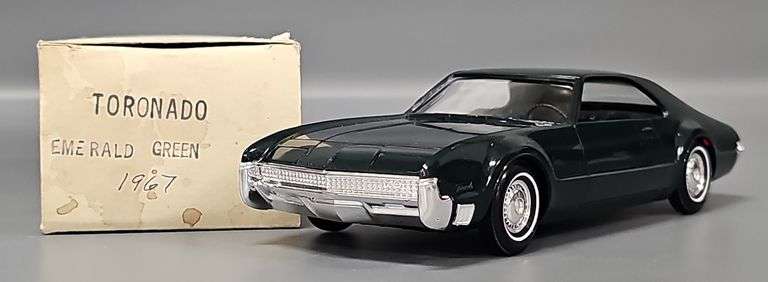 Jo-Han 1967 Oldsmobile Toronado Emerald Green Coaster promo car in original box image