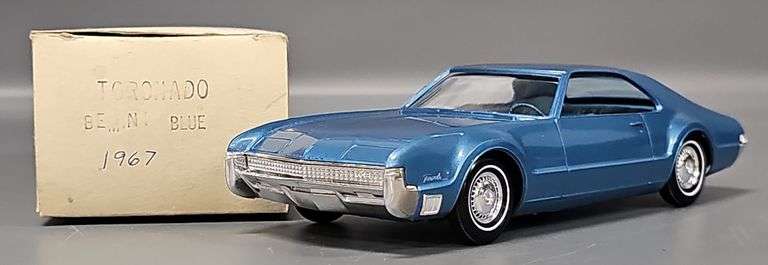 Jo-Han 1967 Oldsmobile Toronado Bemini Blue Coaster promo car in original box image