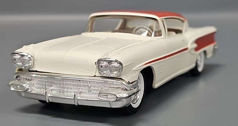 1958 Pontiac Star Chief Friction promo car image
