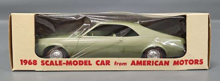 1968 AMC Javelin SST laurel green 1/25 scale promo car in original box image