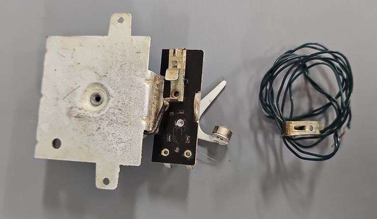 Postwar Lionel Parts from the Train Tender Jim Collection