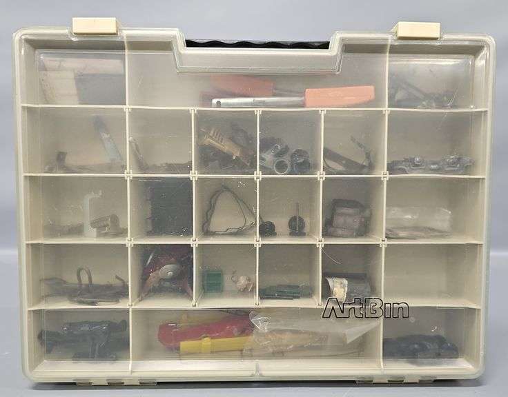 Group of American Flyer postwar parts for repair guys
