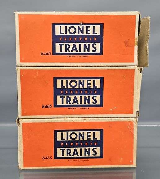 Four Lionel postwar O 6465 Tank Cars with three original boxes