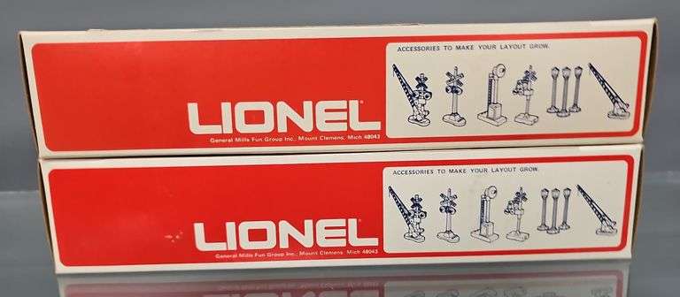 Two Lionel MPC era billboard reefers in original boxes