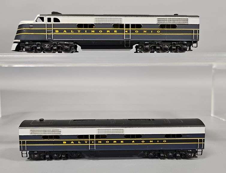 Factory painted Oriental N scale brass Baltimore & Ohio EMD E8/9 AB diesel locomotive units