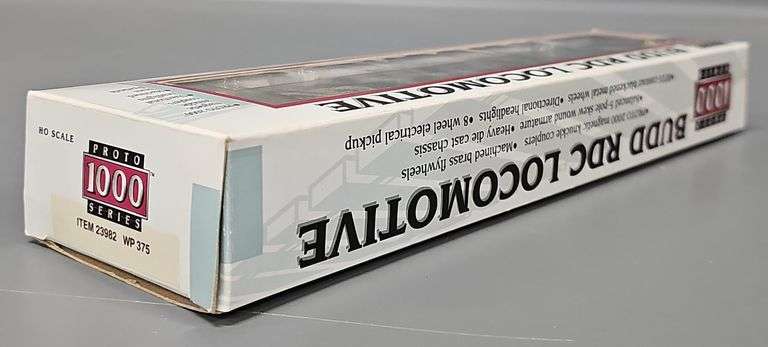 Life-Like Proto 1000 Series HO Scale Western Pacific BUDD RDC Locomotive