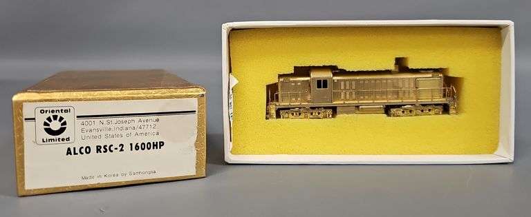 Oriental Limited N scale Brass ALCO RSC-2 1600HP diesel locomotive in original box