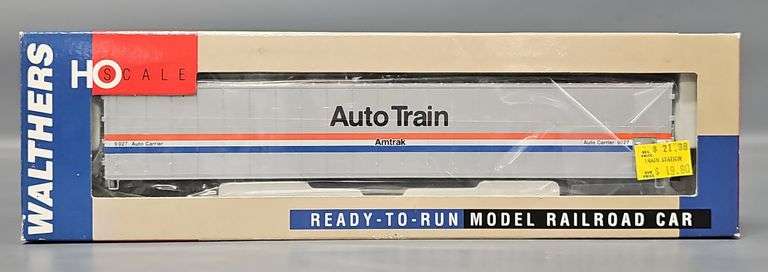 Four Walthers HO Scale Amtrak Passenger Cars in original boxes