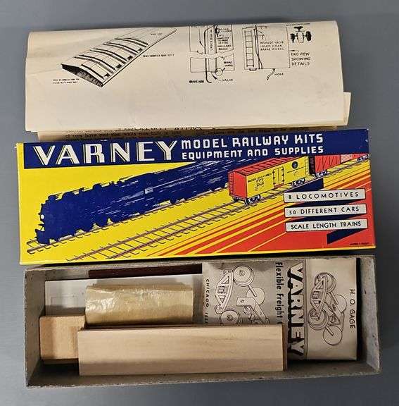 Eight Vintage Varney, Manor, Megow and Laconia HO Gauge Train Car Kits