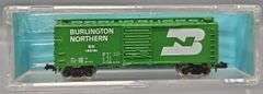 Ten Atlas HO Scale 40' Box Cars in Clear Cases