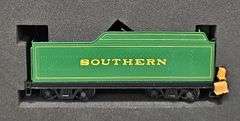Bachmann Spectrum HO Scale Southern USRA Light 4-8-2 steam locomotive in original box