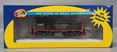 Athearn HO Scale Southern Pacific SW1500 Diesel Locomotive