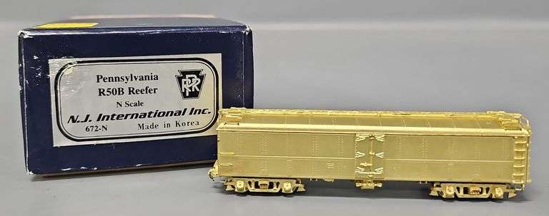 N.J. International N Scale Brass Pennsylvania R50B Reefer in original box 672-N